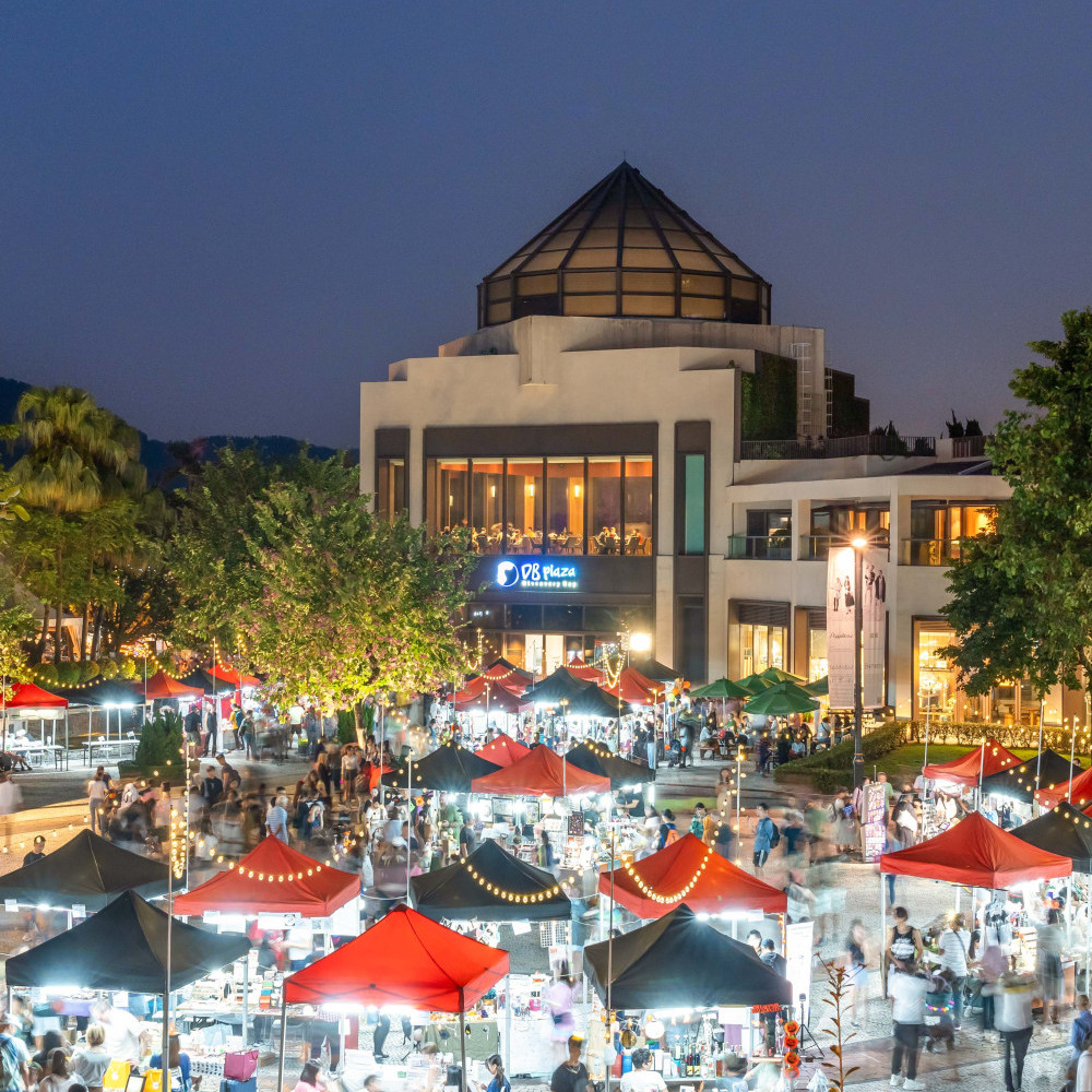 4a. Halloween Night Market.jpg